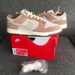 Nike Dunk Low Premium Curry